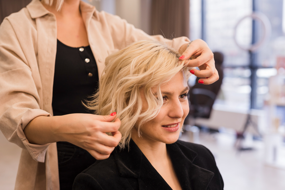 8 Flattering Lob Haircuts For Women Over 40 To Try In The New Year