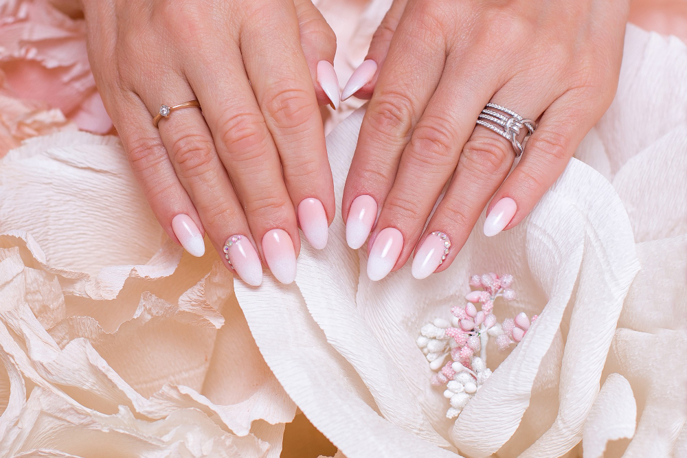 10 Acrylic Nail Ideas That Never Go Out of Style