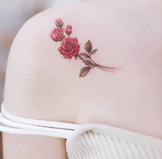 7  Beautiful Rose Tattoos With Names For A Unique Identity
