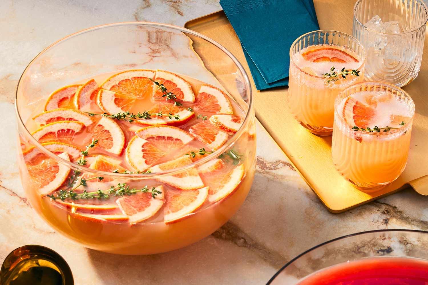 8 Best Thanksgiving Cocktails To Serve at Your Holiday Gathering