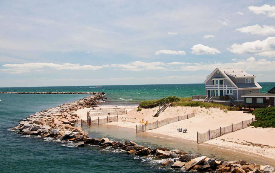 The 7 Oldest Beach Towns in the U.S.