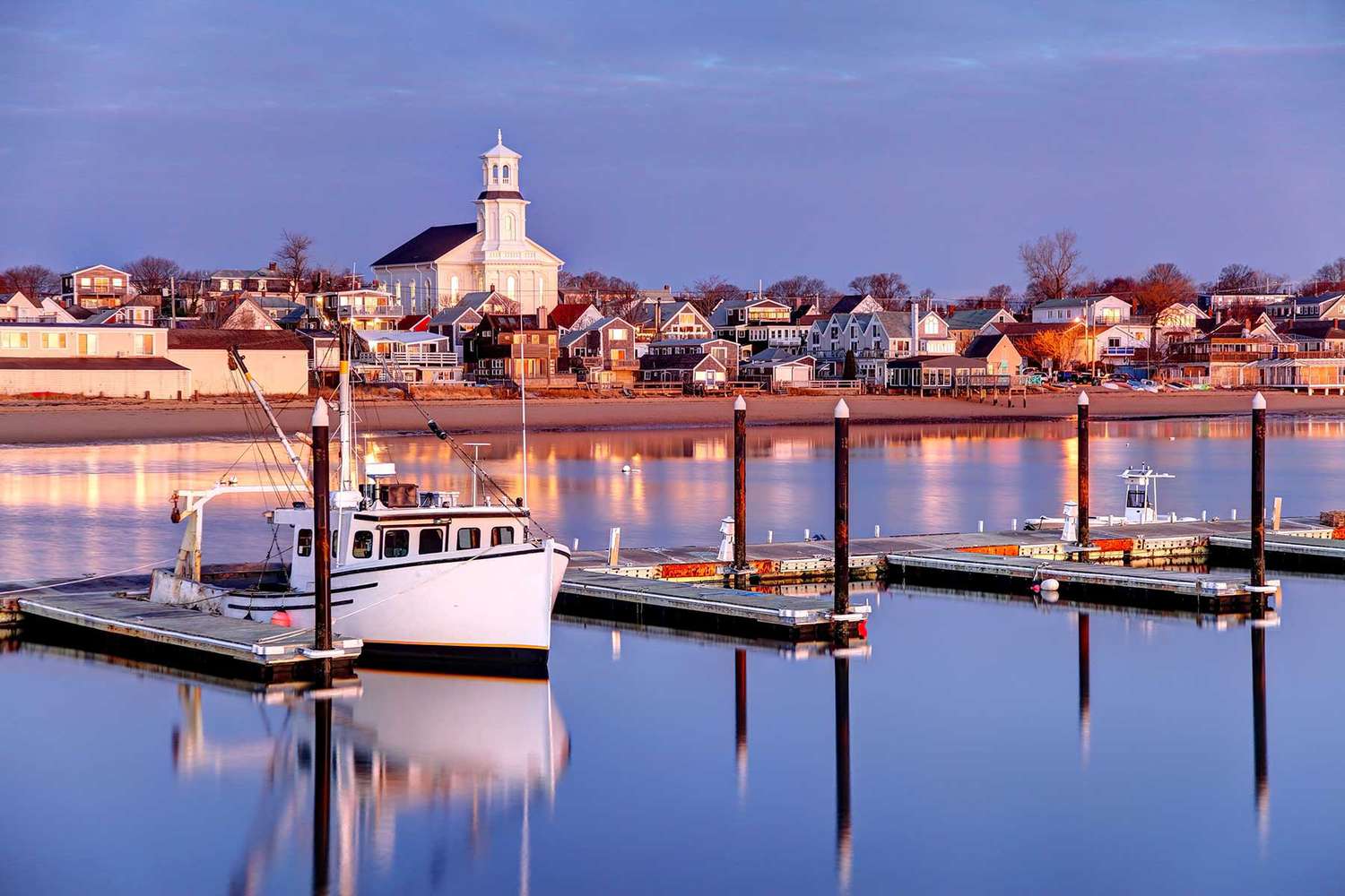 8 Must-Visit Small Towns in Cape Cod